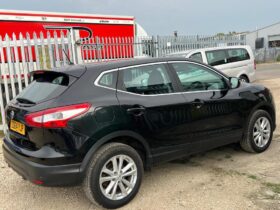 Nissan Qashqai (1.2 DIG-T Acenta 2WD)