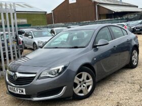 Vauxhall Insignia (1.6 CDTi ecoFLEX Design)