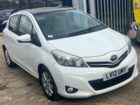 Toyota Yaris (1.33 Dual VVT-i T Spirit Multidrive S)
