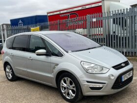 Ford S-Max (2.0 TDCi Titanium Euro 5 5dr)