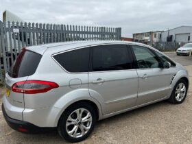 Ford S-Max (2.0 TDCi Titanium Euro 5 5dr)
