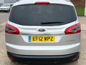 Ford S-Max (2.0 TDCi Titanium Euro 5 5dr)